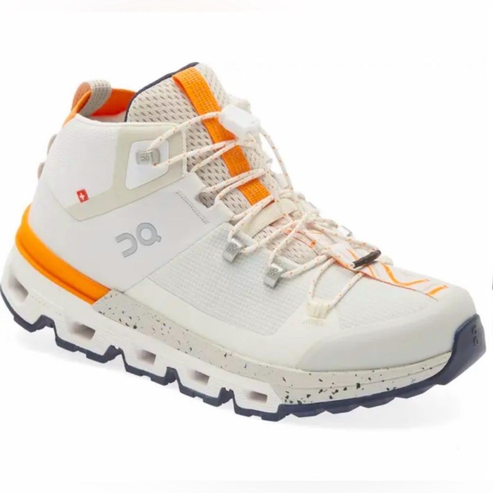 Women’s On Cloudtrax Hiking Shoes